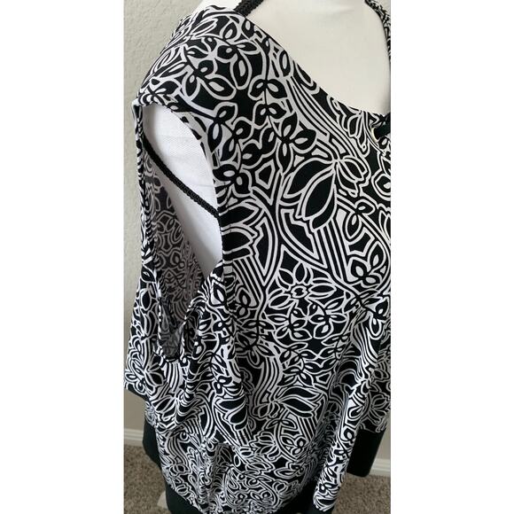 RAFAELLA COLD SHOULDER BLOUSE WOMENS, 3X, BLACK WHITE GEOMETRIC, ROUND NECK NWOT - Picture 2 of 12